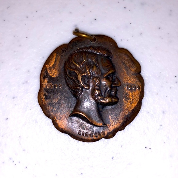 Lincoln Penny Pendant Mutual Savings Bank Promotional Item - Picture 1 of 4